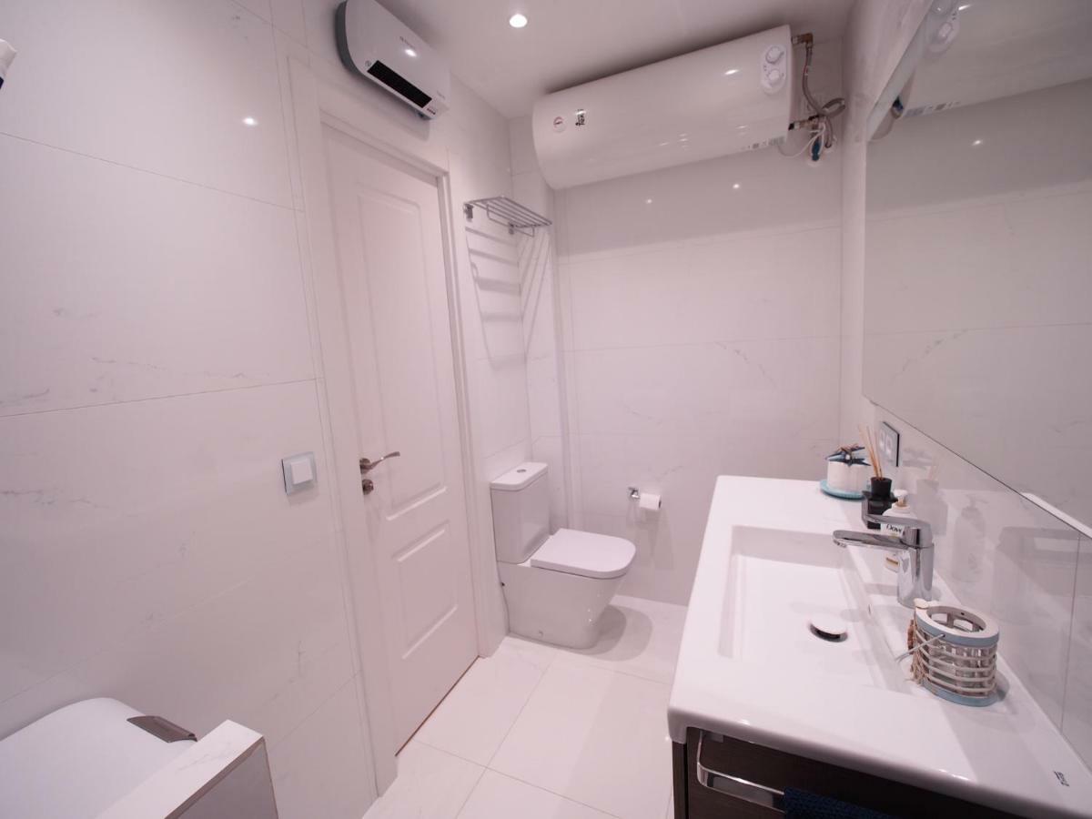 Seafront Apartment In Palamós Zewnętrze zdjęcie