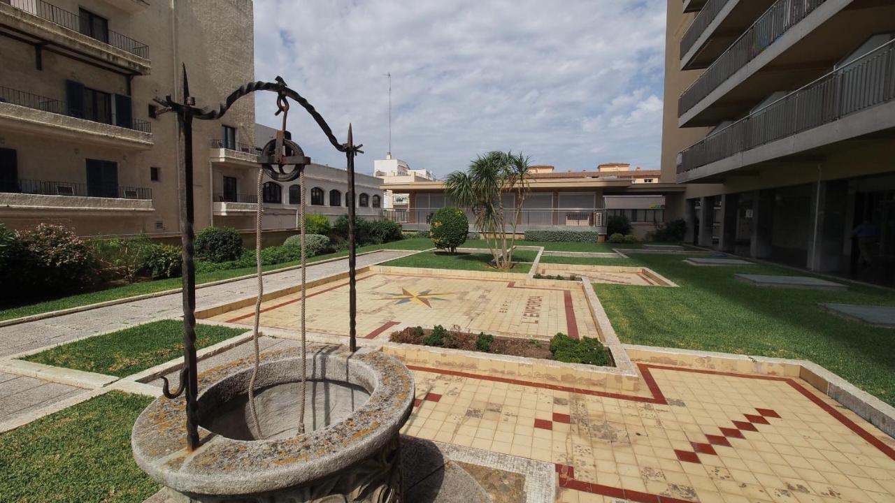 Seafront Apartment In Palamós Zewnętrze zdjęcie
